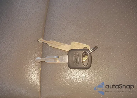 2009 Ford E-350 Super Duty Commercial z USA, uszkodzony, nr VIN 1FTSE34L09DA47034